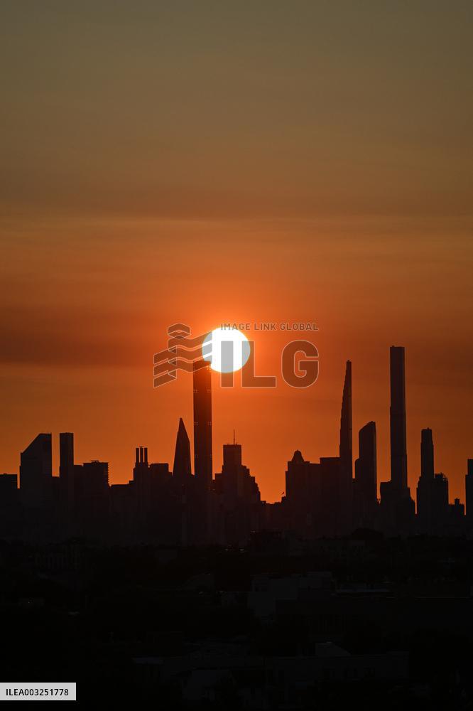 US Open - The Sun Sets Behind The Manhattan Skyline