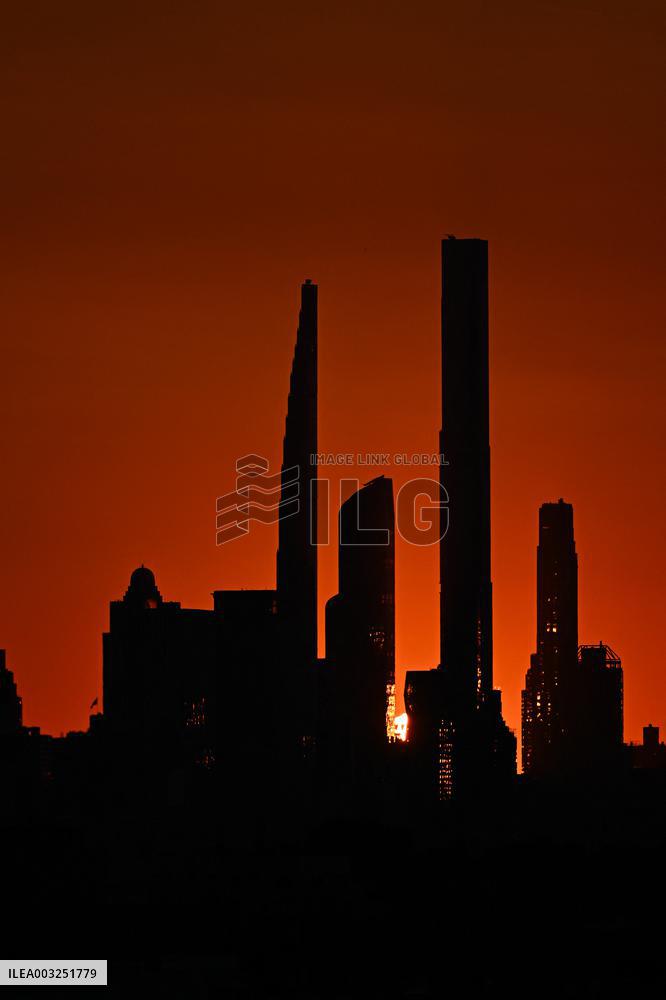 US Open - The Sun Sets Behind The Manhattan Skyline