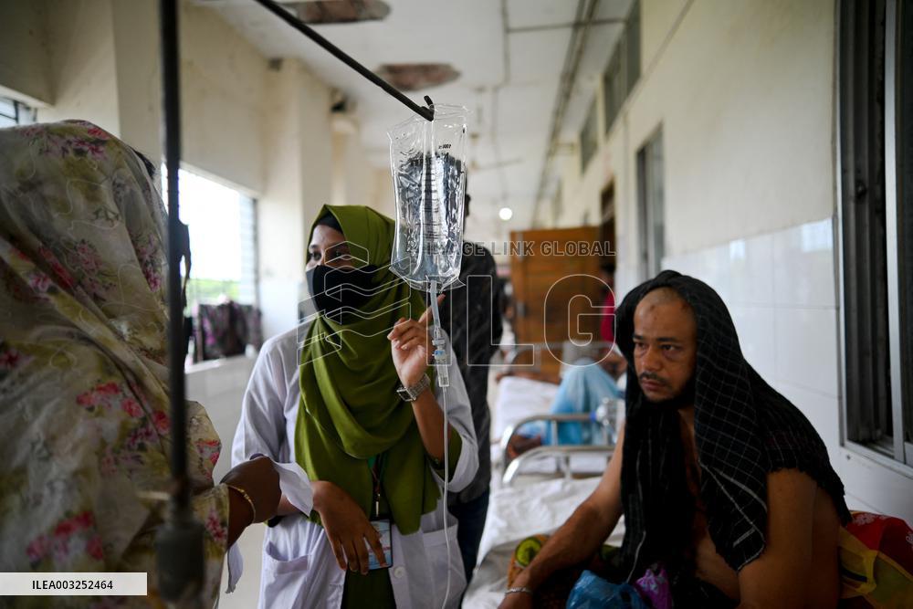 Nationwide Doctors' Strike Paralyzes Healthcare System - Bangladesh