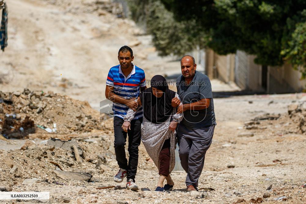 Palestinian Girl Reported Killed As Israeli Operation Continues - West Bank
