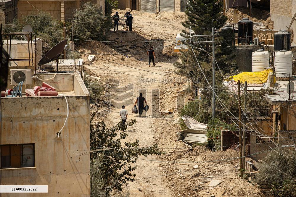 Palestinian Girl Reported Killed As Israeli Operation Continues - West Bank