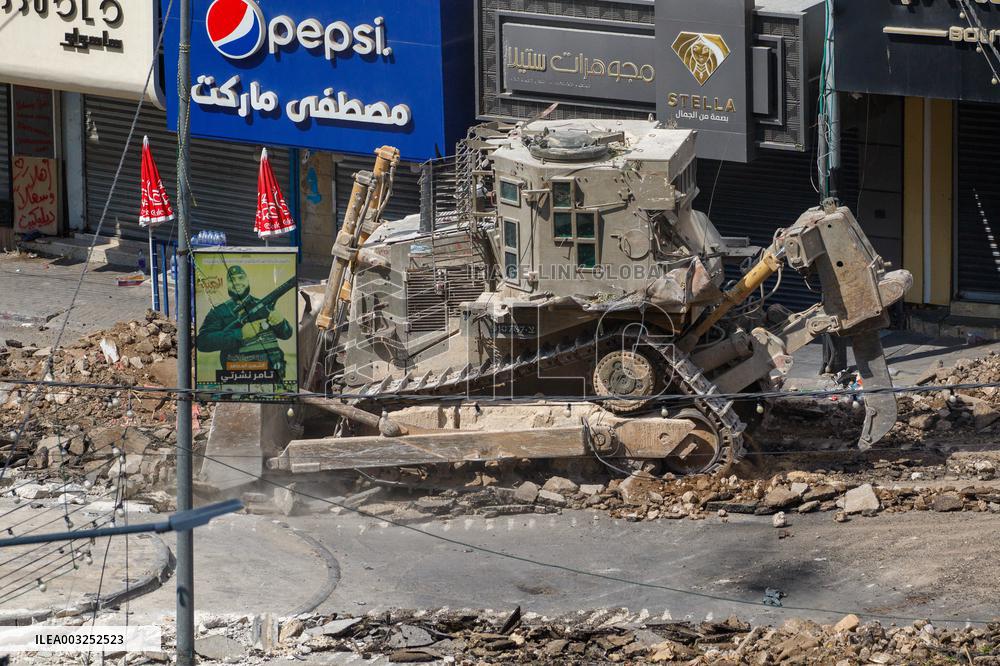 Palestinian Girl Reported Killed As Israeli Operation Continues - West Bank