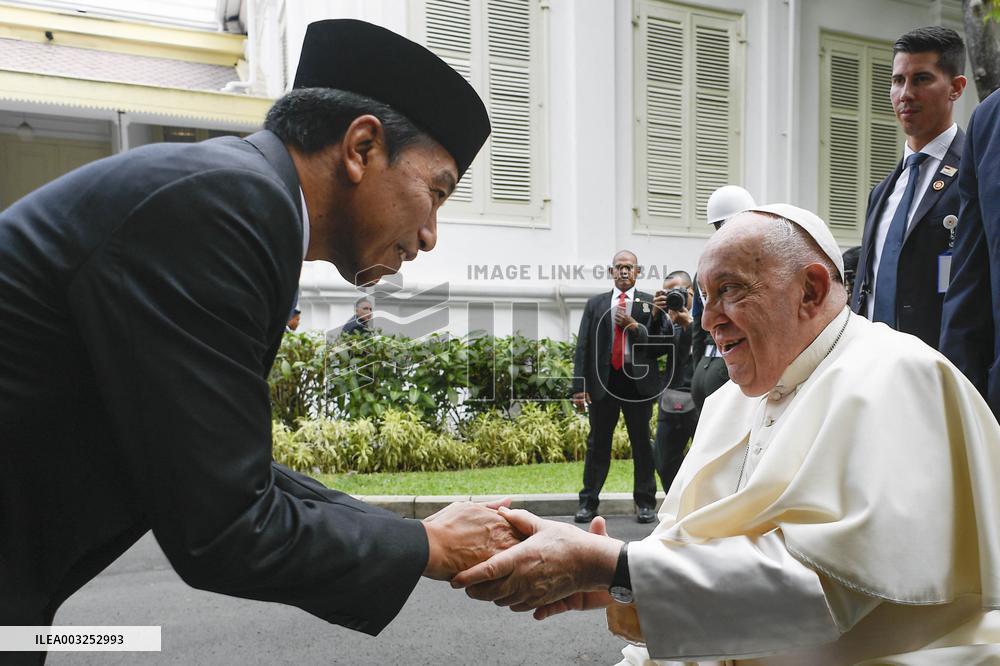 Pope Francis Meets With President Joko Widodo - Jakarta