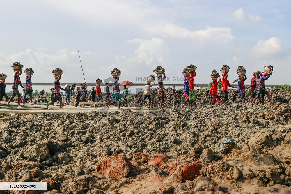 Workers Unload Earth From Meghna River - Dhaka