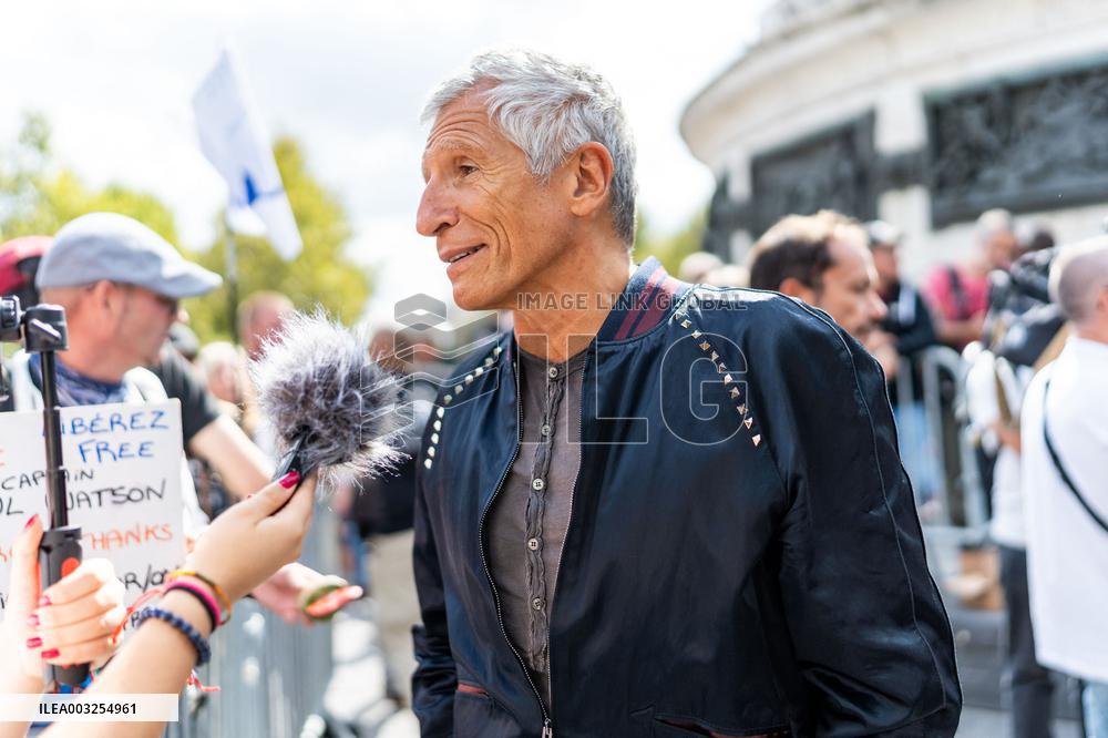 Demonstration In Support Of Paul Watson - Paris