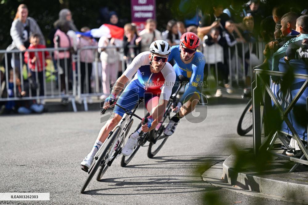 Paris 2024 Paralympics - Road Race - Kevin Le Cunff Wins Silver