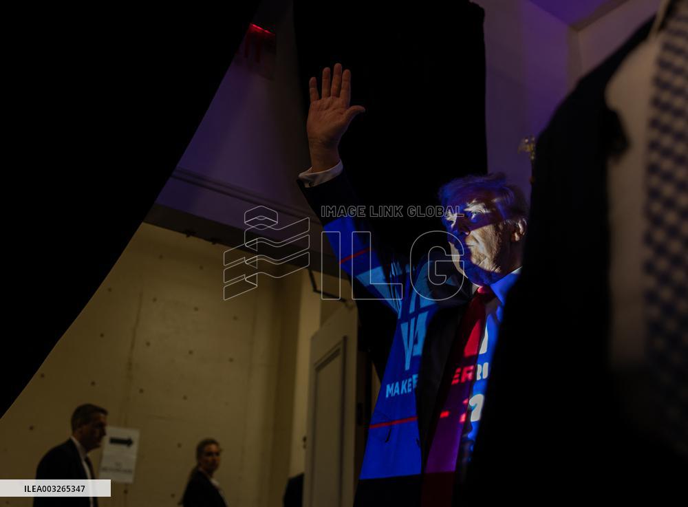 Trump Accepts Key Endorsement From Police Union - Charlotte