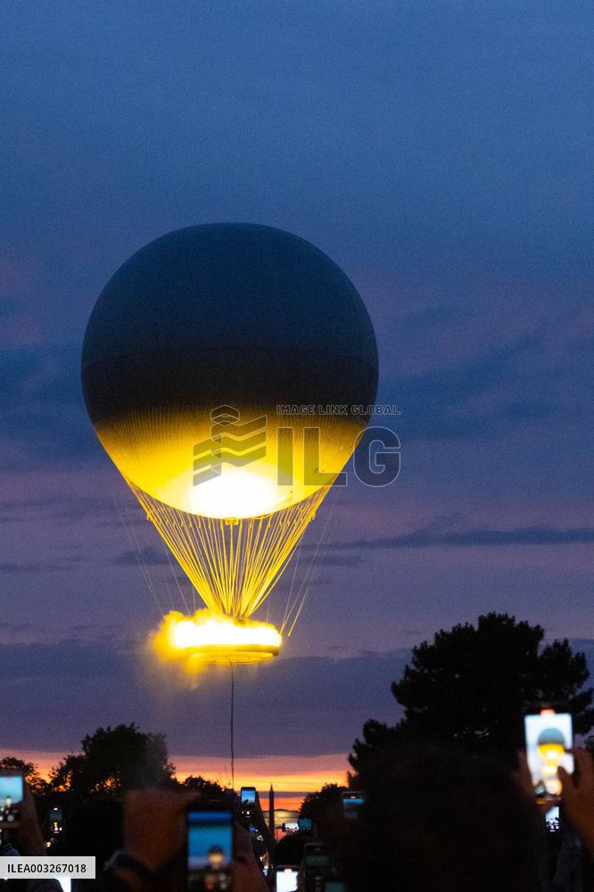 Paris 2024 - Flying Olympic Cauldron Illustration