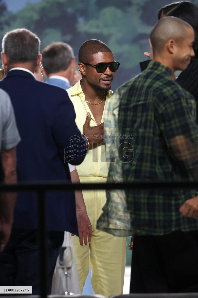 NYFW - Usher At Ralph Lauren Show