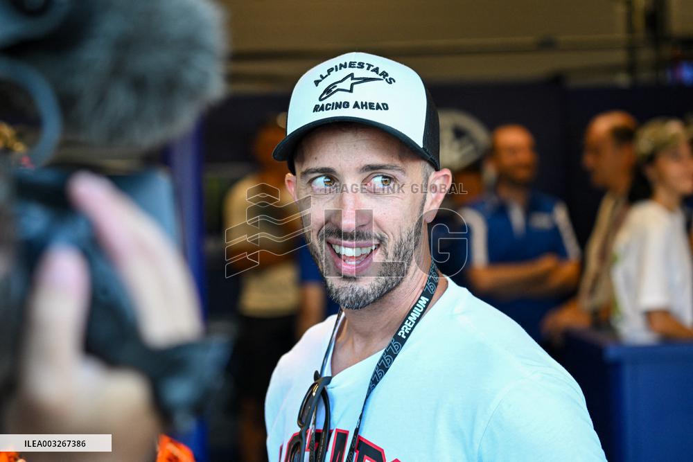 - MotoGP - Gran Premio Red Bull di San Marino e della Riviera di Rimini Paddock and Riders