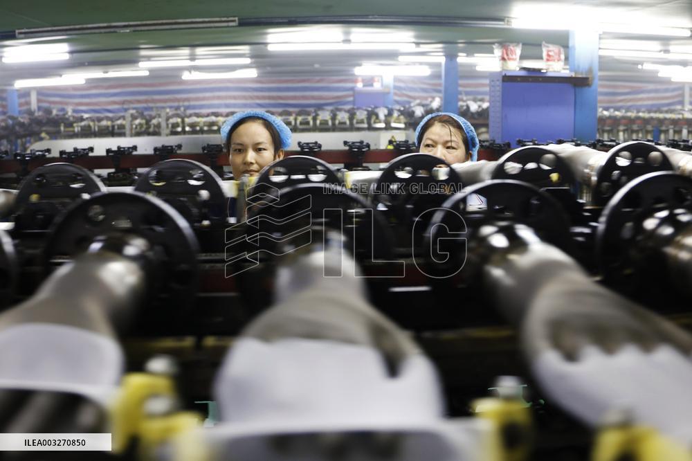 PVC Gloves Producing in Suqian