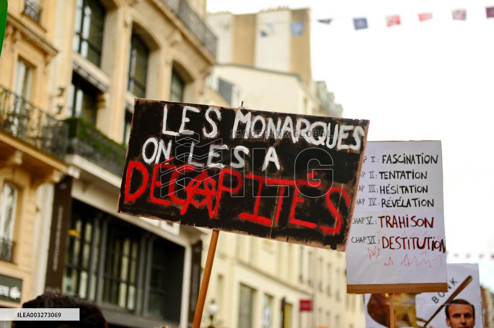 Rally Against The President's Forceful Blow - Paris
