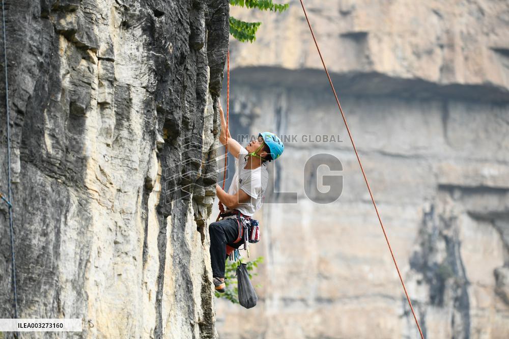 Rock Climbing Competition in Qianxinan