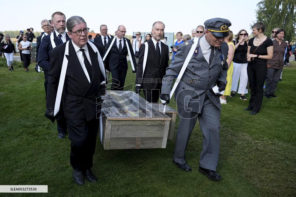Finnish skulls are reburied