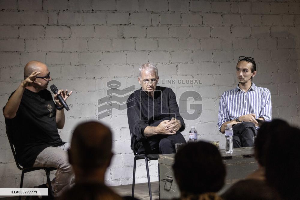 Timothy Snyder Meets With Intellectuals - Kharkiv