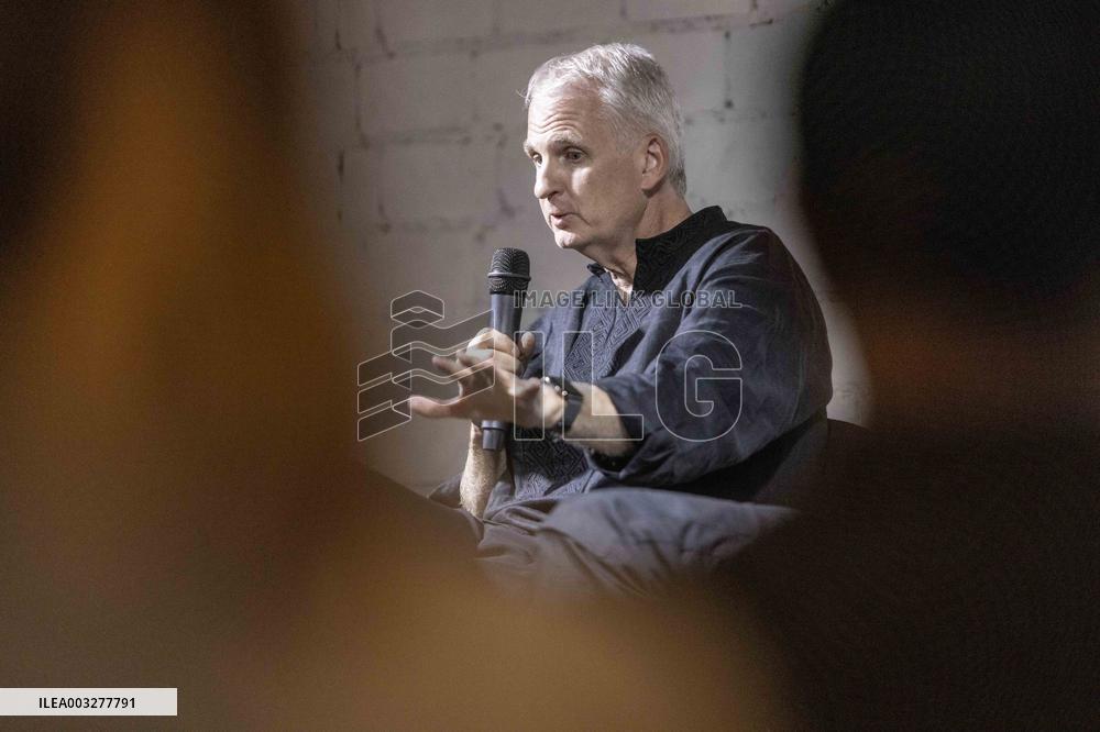 Timothy Snyder Meets With Intellectuals - Kharkiv