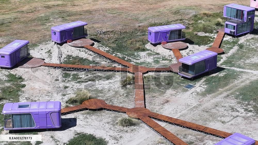 Prairie Resort's Space Capsule Homestay