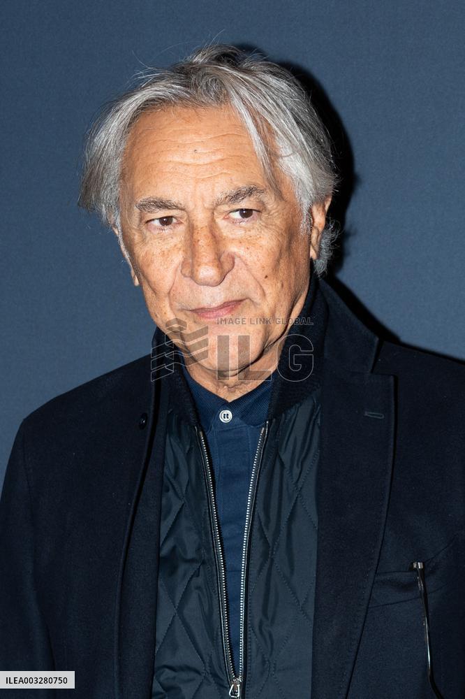 Le Fil Premiere - Paris