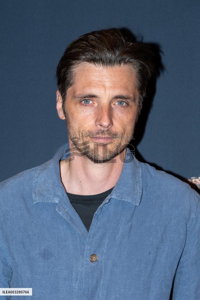 Le Fil Premiere - Paris