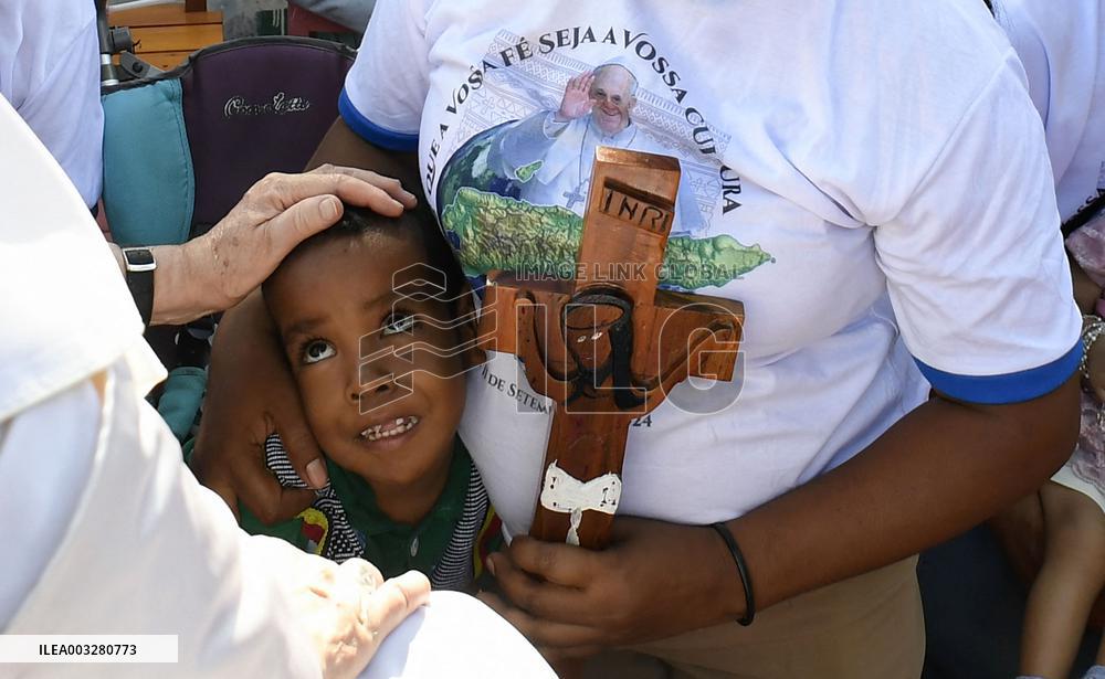 Pope Francis Meets Children With Disabilities in Dili - Timor Leste