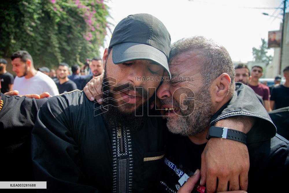 Israel Retreats After Large-Scale Destruction - Jenin