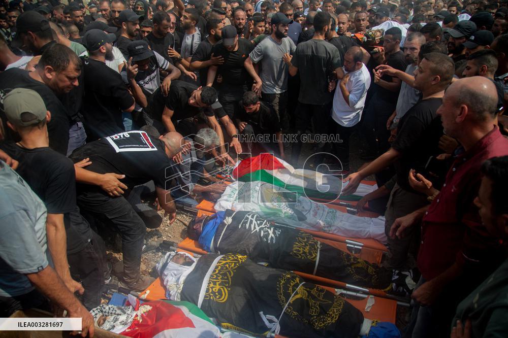 Israel Retreats After Large-Scale Destruction - Jenin