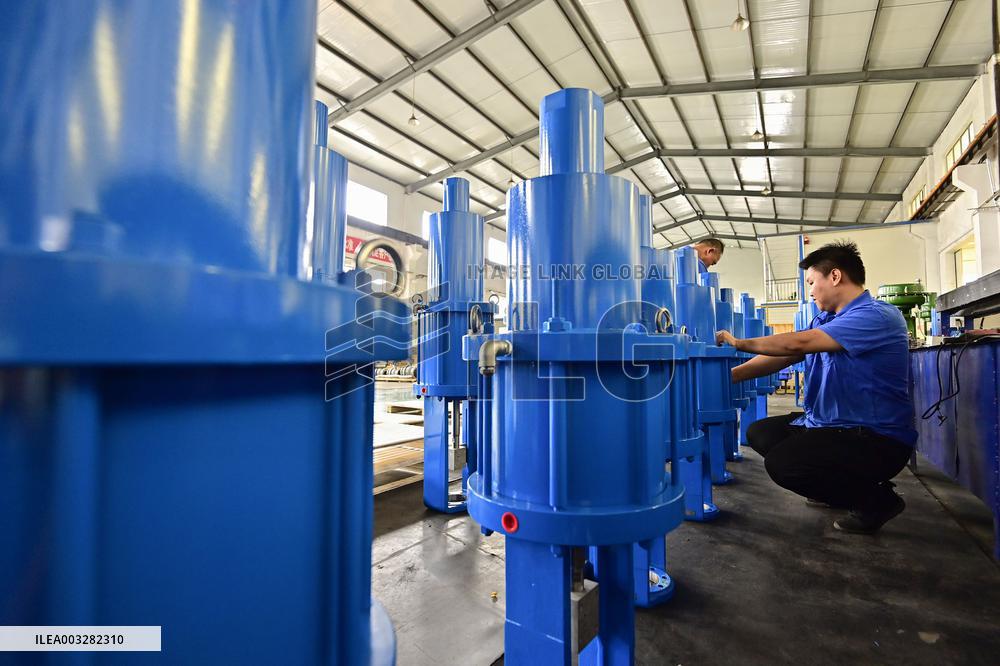 China Manufacturing Value Added Ranks First in The World