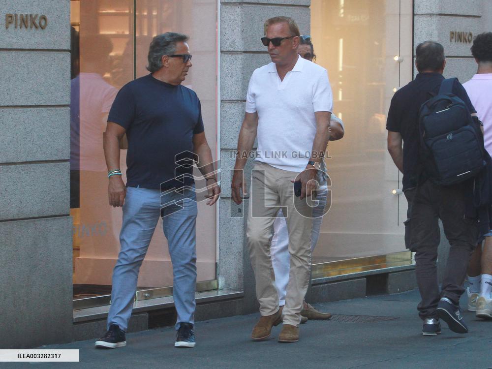 Kevin Costner Out - Milan