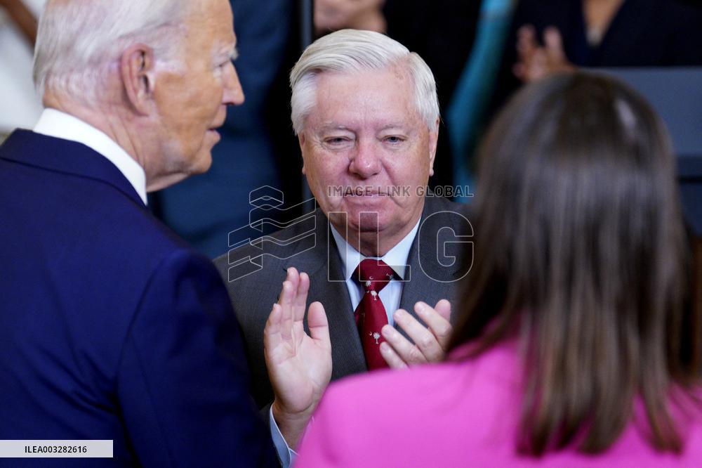 Joe Biden welcomes the Gamecocks Basketball Team - Washington