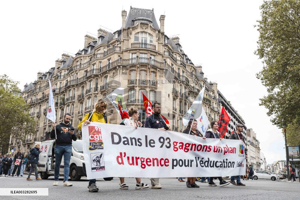 Demonstration Agains The Clash Of Knowledge - Paris