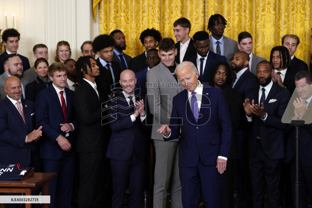 Joe Biden welcomes the Huskies Basketball Team - Washington