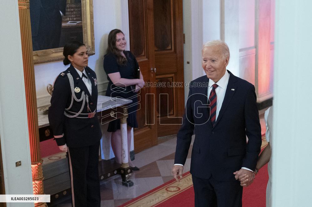 Biden Welcomes The University Of South Carolina Gamecocks - Washington