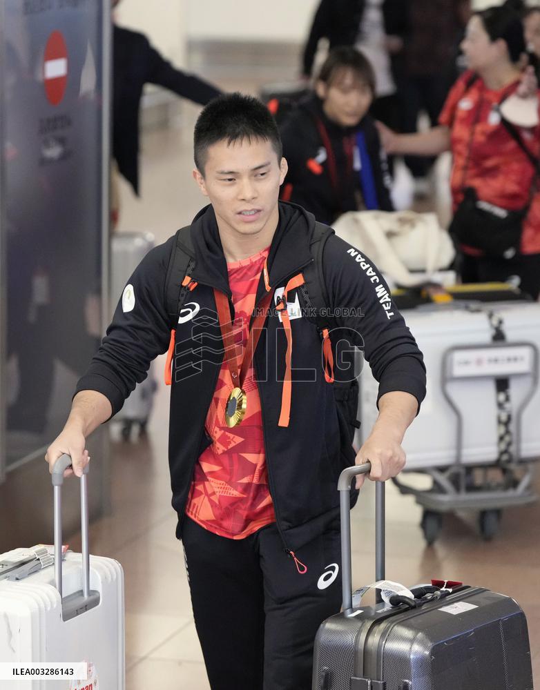 Japan Paralympic athletes return home from Paris