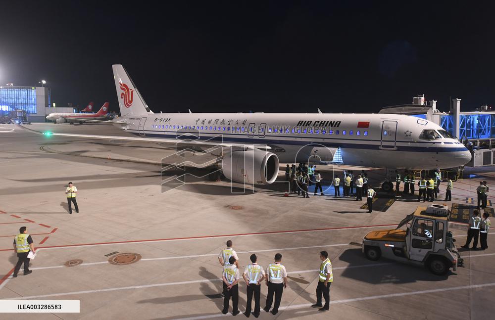The First C919 Commercial Flight in Hangzhou