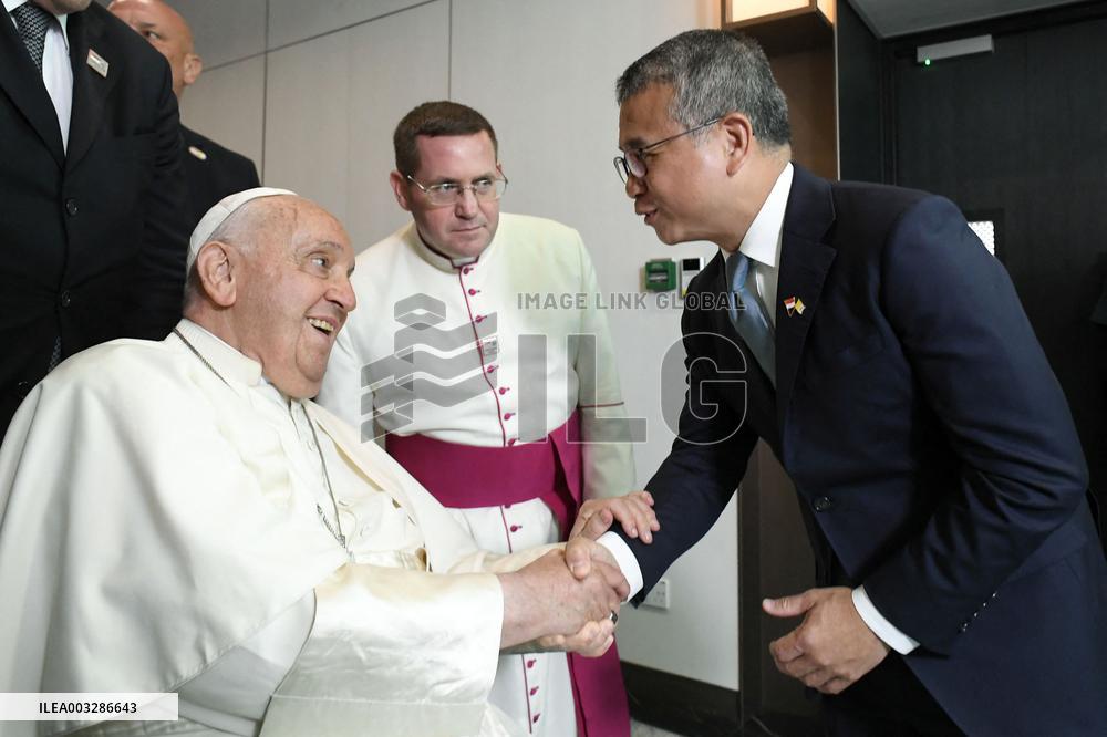 Pope Francis Arrives in Singapore
