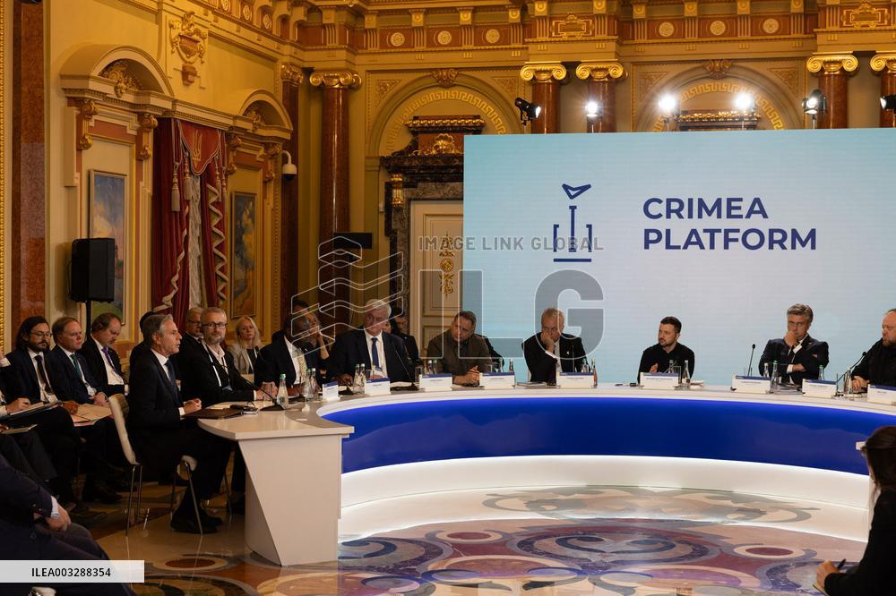 US And UK Diplomats Offer Aid - Kyiv