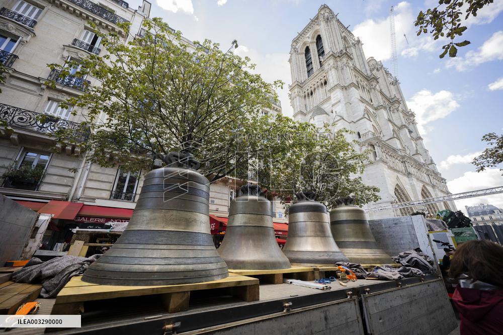 Eight Bells Return To Belfry Of Notre Dame - Paris