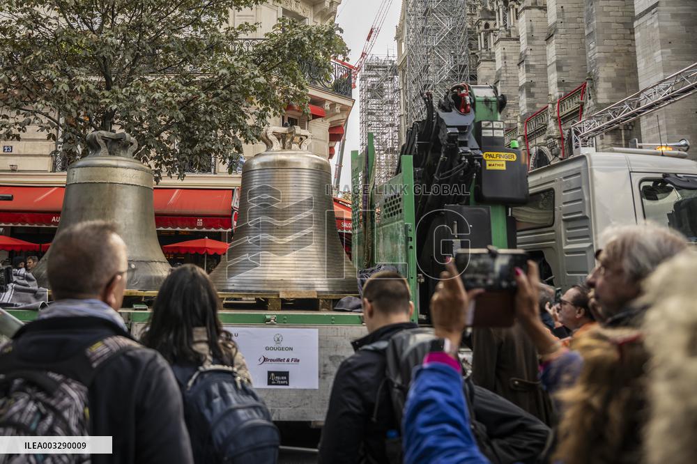 Eight Bells Return To Belfry Of Notre Dame - Paris