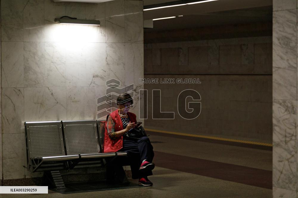 Traffic resumes between Demiivska and Lybidska metro stations in Kyiv