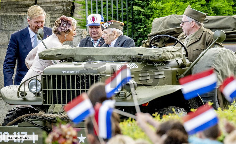 Royals At 80 Years Of Freedom - Mesch