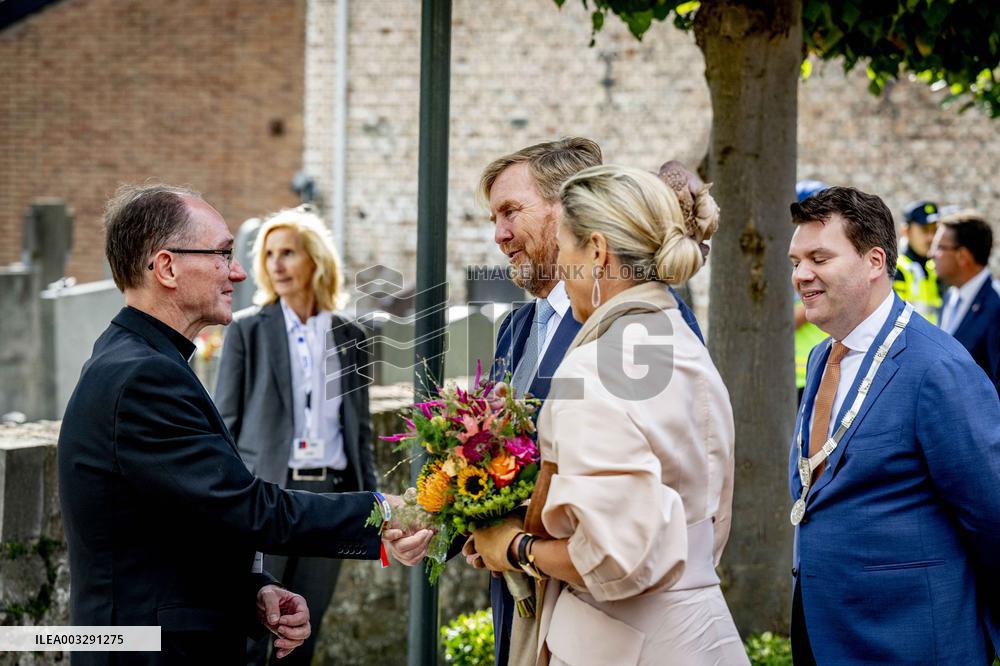Dutch Royal Couple At 80 Years Of Freedom - Mesch
