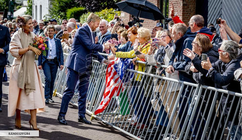 Dutch Royal Couple At 80 Years Of Freedom - Mesch