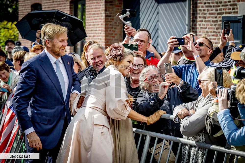 Dutch Royal Couple At 80 Years Of Freedom - Mesch