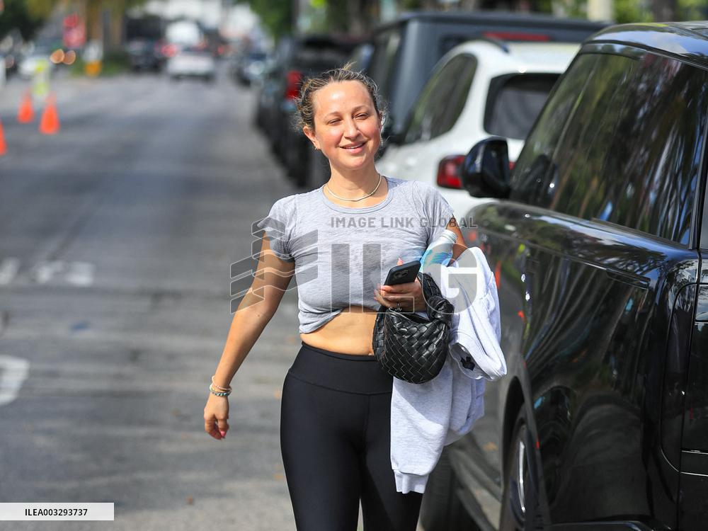 Jennifer Meyer  Leaving Tracy Anderson Method Studio - LA