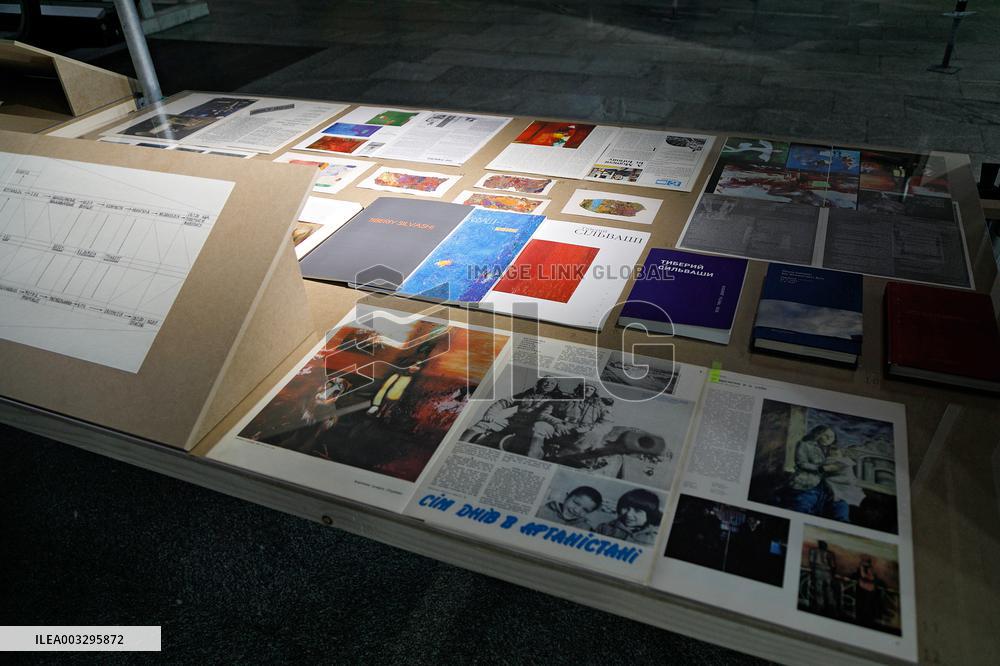 Retrospective exhibition of Ukrainian abstract artist Tiberii Silvashi in Kyiv