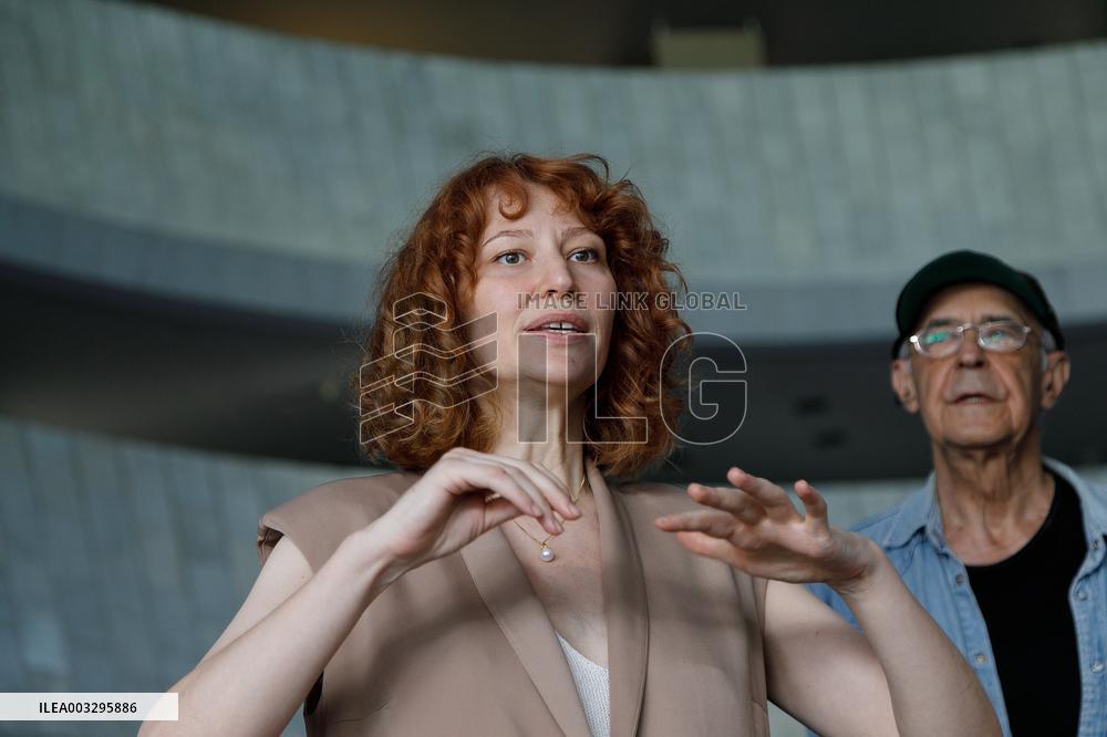 Retrospective exhibition of Ukrainian abstract artist Tiberii Silvashi in Kyiv