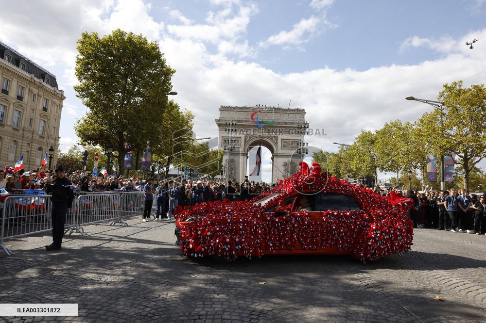Parade Of French Athletes - Paris