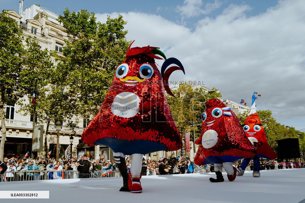 Parade Of French Athletes - Paris