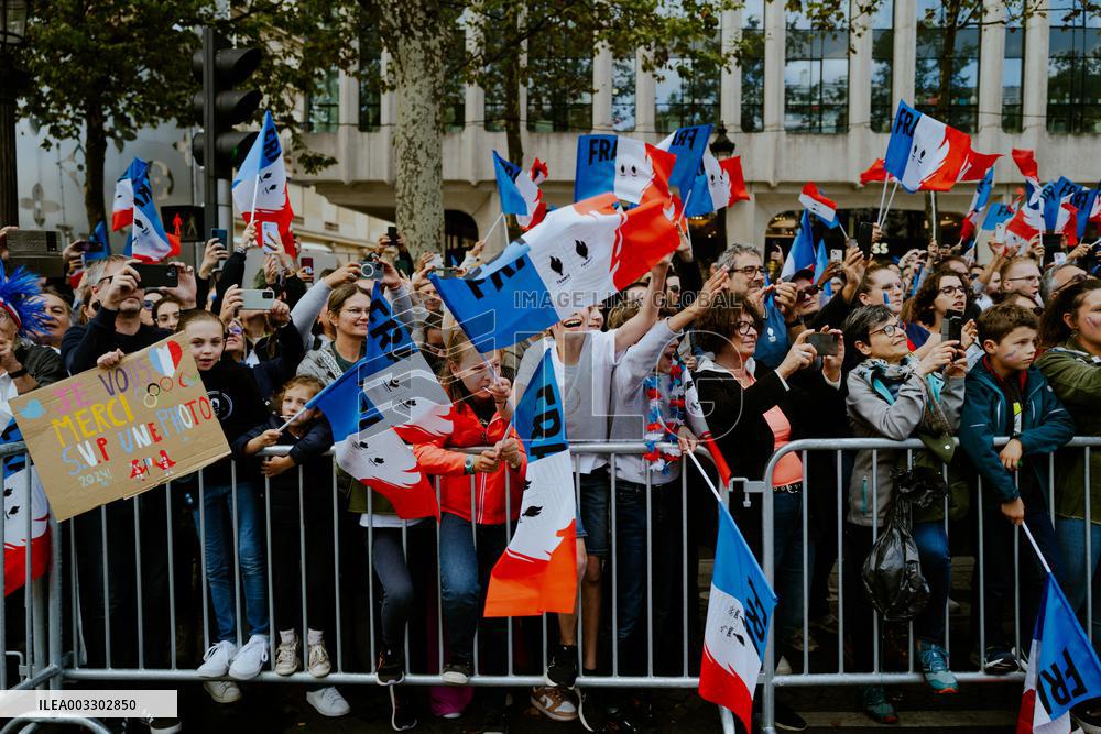 Parade Of French Athletes - Paris