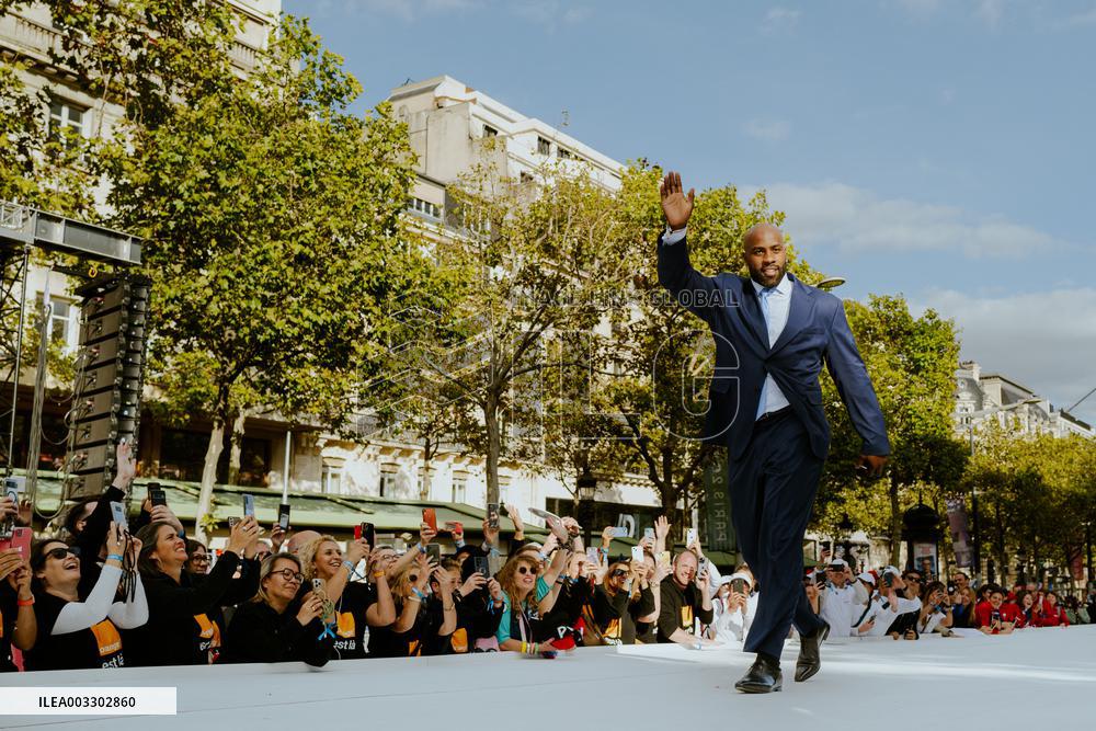 Parade Of French Athletes - Paris